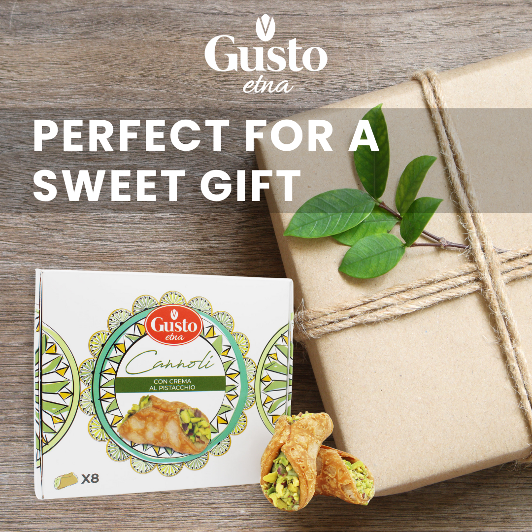 Gusto Etna, Sicilian 8 pcs Cannoli filled with Pistachio Cream Gift Box