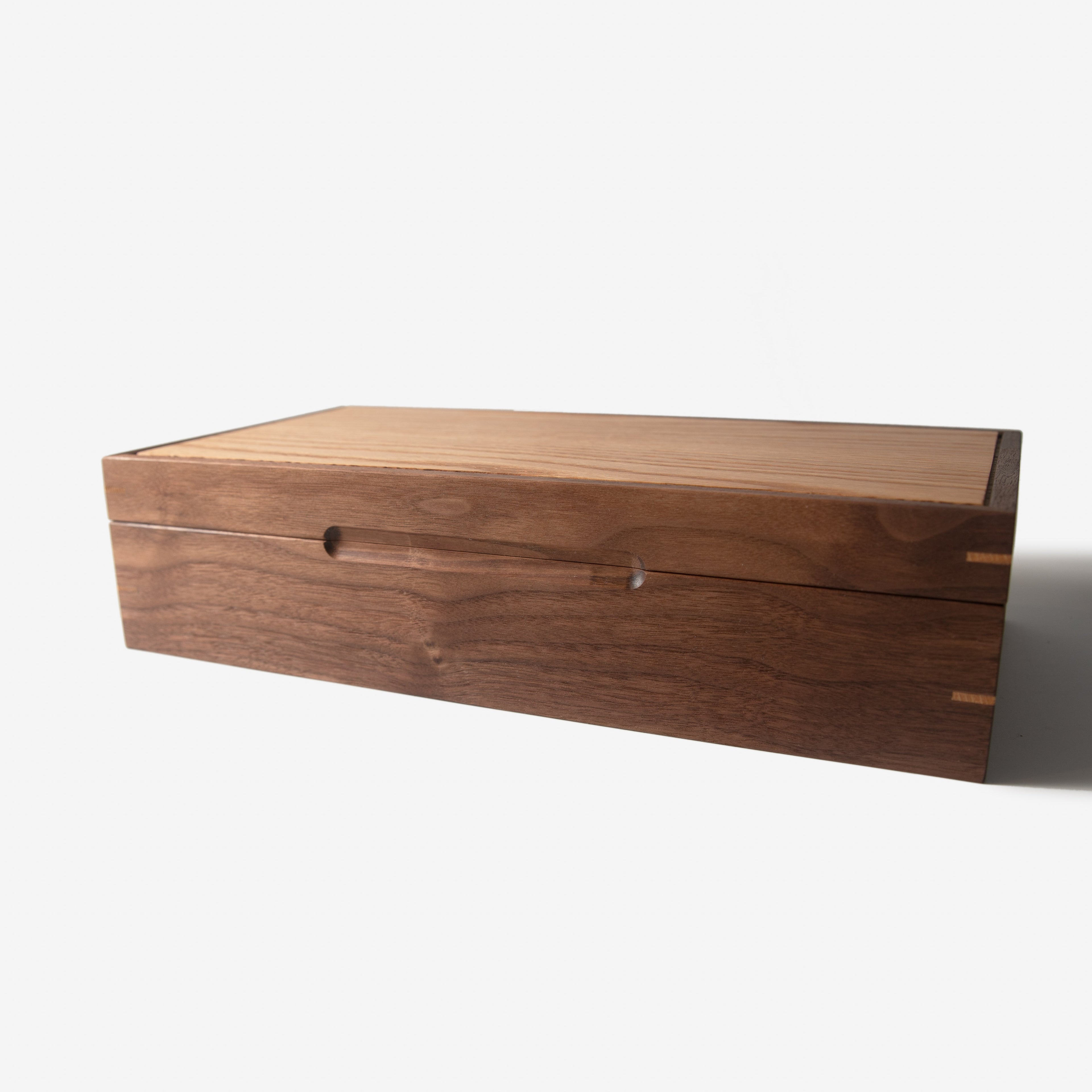 Watch Box - Black Walnut and Oak - 8 Compartments